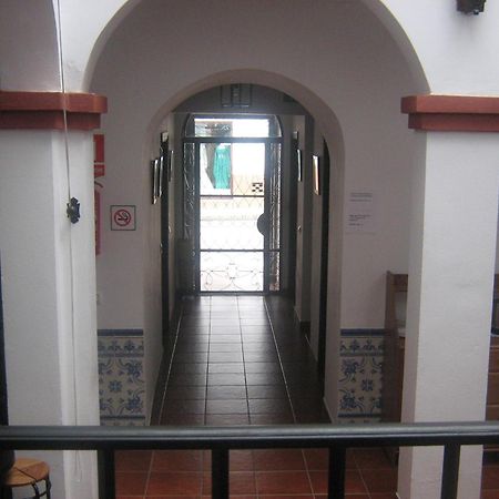 Apartamentos Turisticos Casa Cantillo การ์โมนา ภายนอก รูปภาพ
