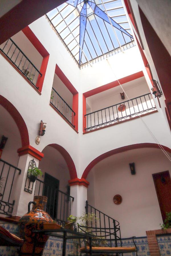 Apartamentos Turisticos Casa Cantillo การ์โมนา ภายนอก รูปภาพ
